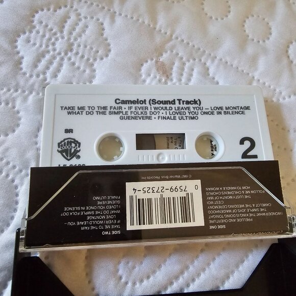 Camelot Soundtrack Cassette Tape 1967 With Original Case & Tracklist Insert - Picture 6 of 8